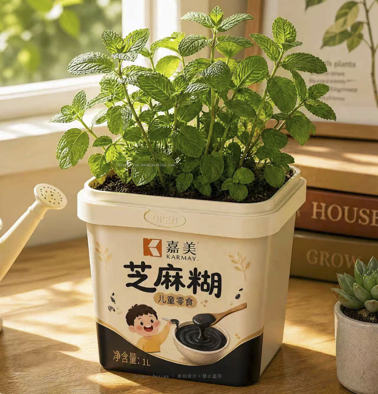 Custom kids food packaging with IML in-mold labeling, stackable 1L PP food container for refrigerated children food packaging.